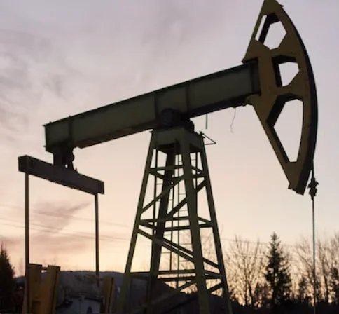 Oil Prices Slip Yet Stay Above $100 a Barrel as Escalating Middle East Supply Threats Keep Markets on Edge